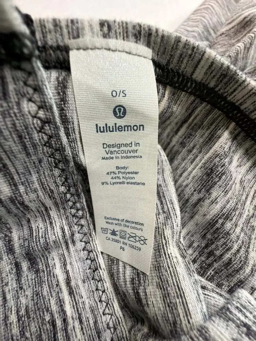 Lululemon Vinyasa Infinity Scarf Size O/S Heathered Gray Oversized Comfy Winter